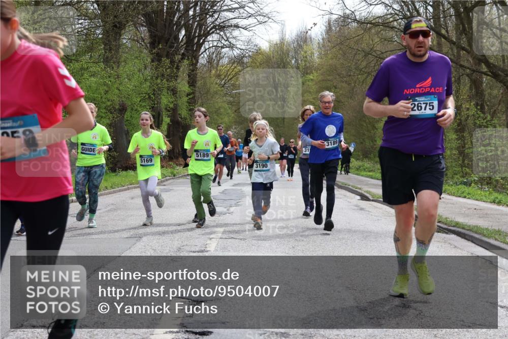 12.04.2026 - 45. Internationalen Wilhelmsburger Insellauf Yannick Fuchs http://msf.ph/oto/9504007 12.04.2026 12:51:45 Laufen 259, 5169, 5189, 3190, 3043, 31, 3189, 2675 meine-sportfotos.de