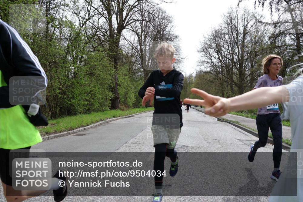 12.04.2026 - 45. Internationalen Wilhelmsburger Insellauf Yannick Fuchs http://msf.ph/oto/9504034 12.04.2026 12:51:49 Laufen  meine-sportfotos.de