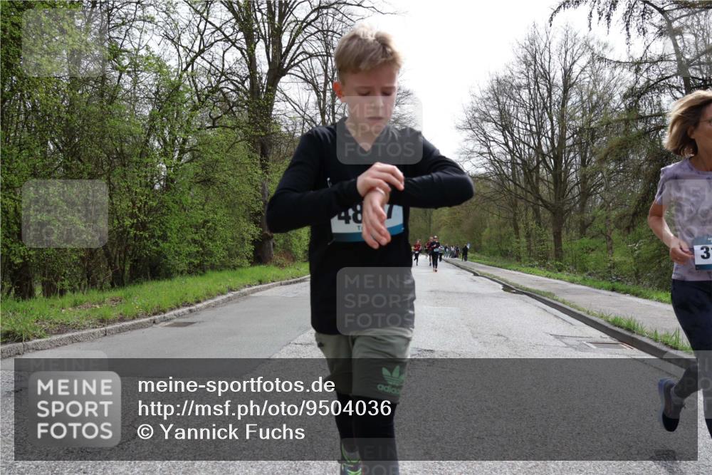 12.04.2026 - 45. Internationalen Wilhelmsburger Insellauf Yannick Fuchs http://msf.ph/oto/9504036 12.04.2026 12:51:49 Laufen 3 meine-sportfotos.de