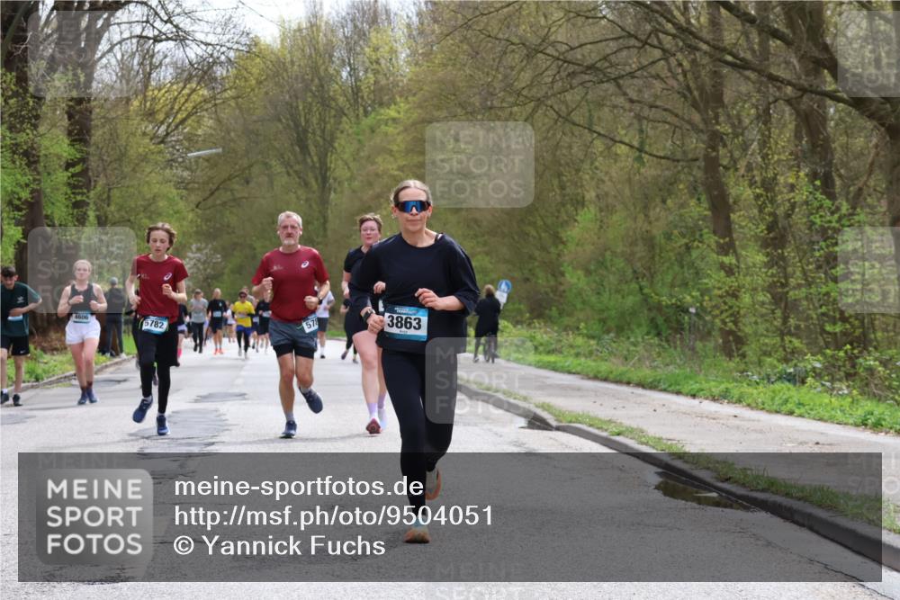 12.04.2026 - 45. Internationalen Wilhelmsburger Insellauf Yannick Fuchs http://msf.ph/oto/9504051 12.04.2026 12:51:54 Laufen 4606, 5782, 578, 3863 meine-sportfotos.de