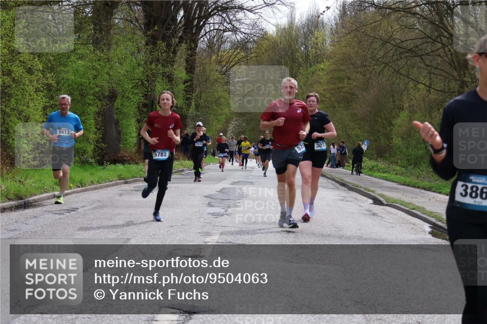 12.04.2026 - 45. Internationalen Wilhelmsburger Insellauf Yannick Fuchs http://msf.ph/oto/9504063 12.04.2026 12:51:56 Laufen 5613, 5782, 578, 301, 386 meine-sportfotos.de