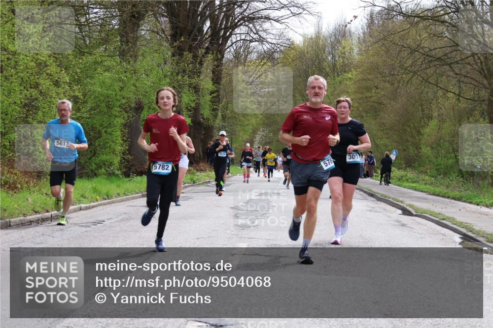 12.04.2026 - 45. Internationalen Wilhelmsburger Insellauf Yannick Fuchs http://msf.ph/oto/9504068 12.04.2026 12:51:57 Laufen 5613, 5782, 3525, 578, 301 meine-sportfotos.de