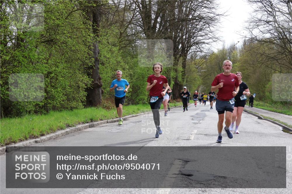 12.04.2026 - 45. Internationalen Wilhelmsburger Insellauf Yannick Fuchs http://msf.ph/oto/9504071 12.04.2026 12:51:58 Laufen 5613, 5782, 57, 301 meine-sportfotos.de