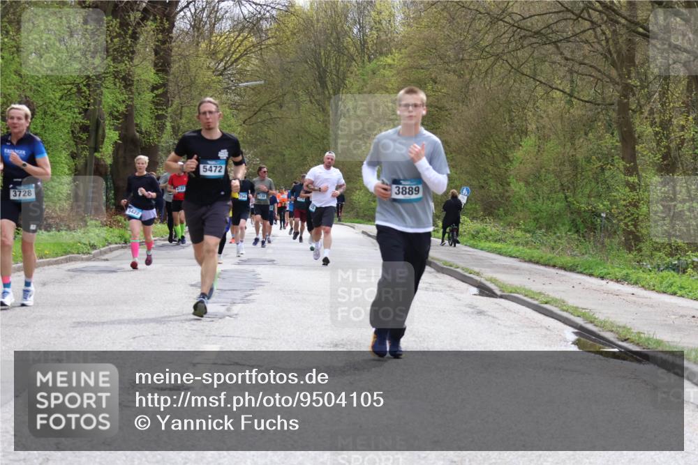 12.04.2026 - 45. Internationalen Wilhelmsburger Insellauf Yannick Fuchs http://msf.ph/oto/9504105 12.04.2026 12:52:04 Laufen 3728, 5422, 5472, 5754, 3123, 3889 meine-sportfotos.de