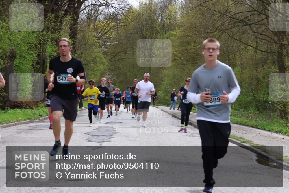 12.04.2026 - 45. Internationalen Wilhelmsburger Insellauf Yannick Fuchs http://msf.ph/oto/9504110 12.04.2026 12:52:05 Laufen 5472, 5276, 754, 362, 889 meine-sportfotos.de