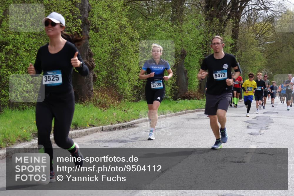 12.04.2026 - 45. Internationalen Wilhelmsburger Insellauf Yannick Fuchs http://msf.ph/oto/9504112 12.04.2026 12:52:05 Laufen 3525, 3728, 5472, 4187, 5276, 4754 meine-sportfotos.de