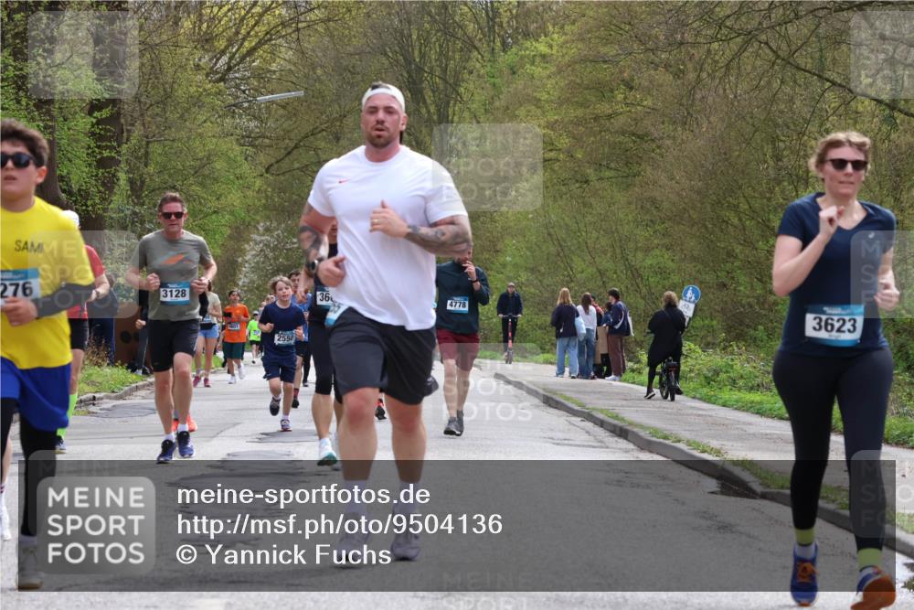 12.04.2026 - 45. Internationalen Wilhelmsburger Insellauf Yannick Fuchs http://msf.ph/oto/9504136 12.04.2026 12:52:10 Laufen 276, 3128, 4601, 2550, 36, 4778, 3623 meine-sportfotos.de