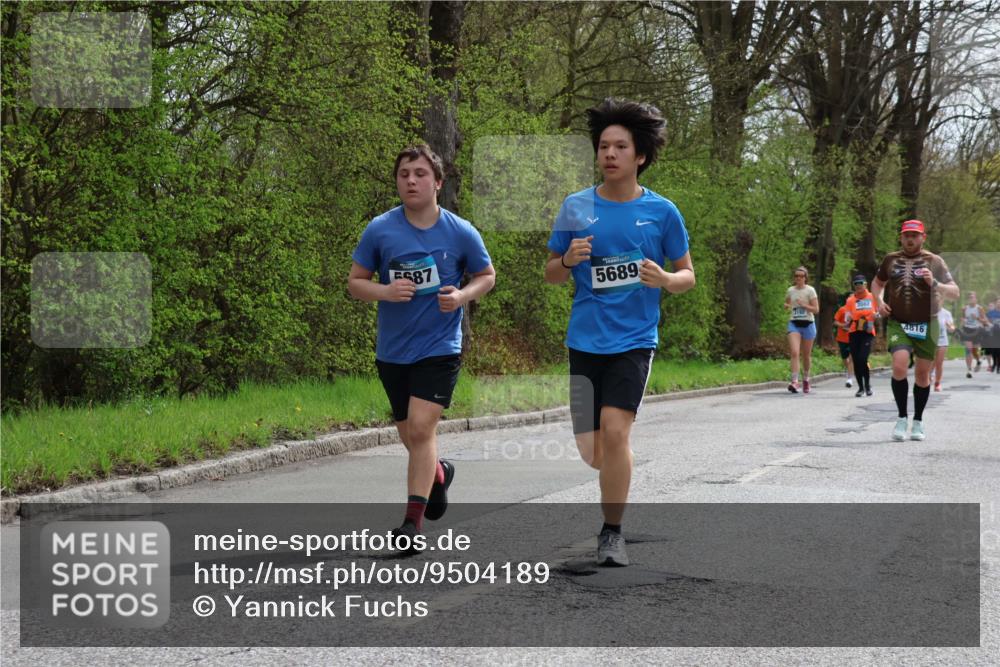 12.04.2026 - 45. Internationalen Wilhelmsburger Insellauf Yannick Fuchs http://msf.ph/oto/9504189 12.04.2026 12:52:23 Laufen 87, 5689, 2082, 4816 meine-sportfotos.de