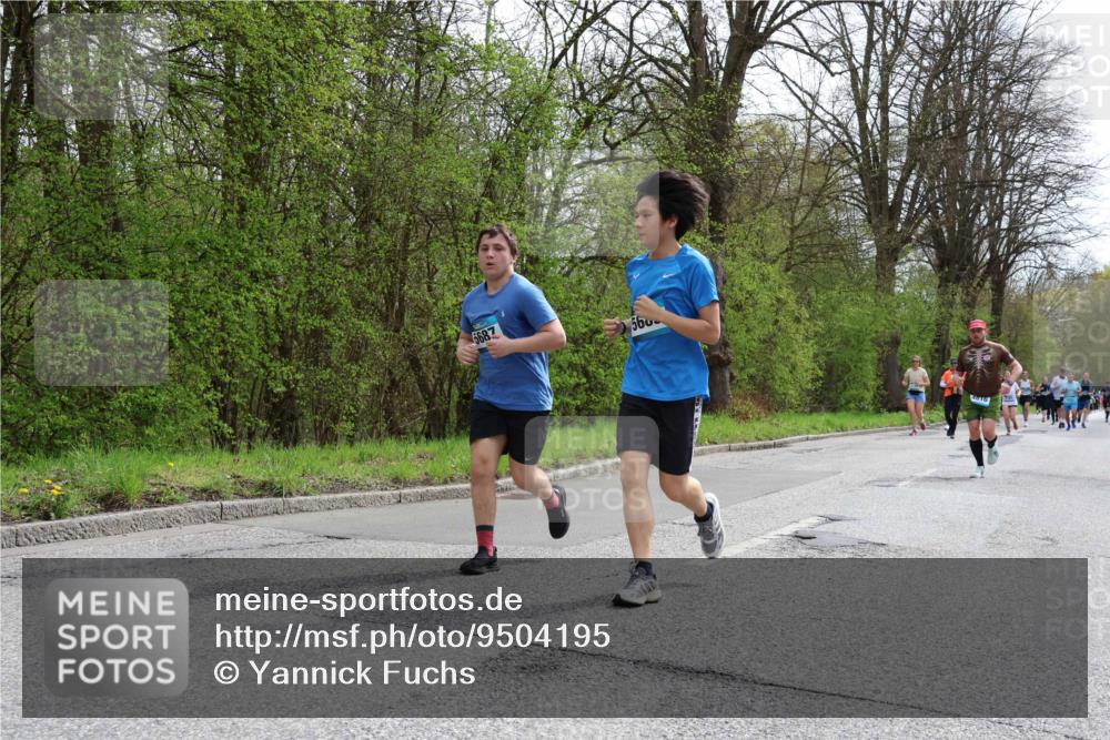 12.04.2026 - 45. Internationalen Wilhelmsburger Insellauf Yannick Fuchs http://msf.ph/oto/9504195 12.04.2026 12:52:24 Laufen 5687, 560 meine-sportfotos.de