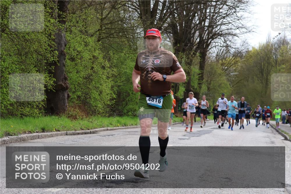 12.04.2026 - 45. Internationalen Wilhelmsburger Insellauf Yannick Fuchs http://msf.ph/oto/9504202 12.04.2026 12:52:25 Laufen 4816, 4761 meine-sportfotos.de