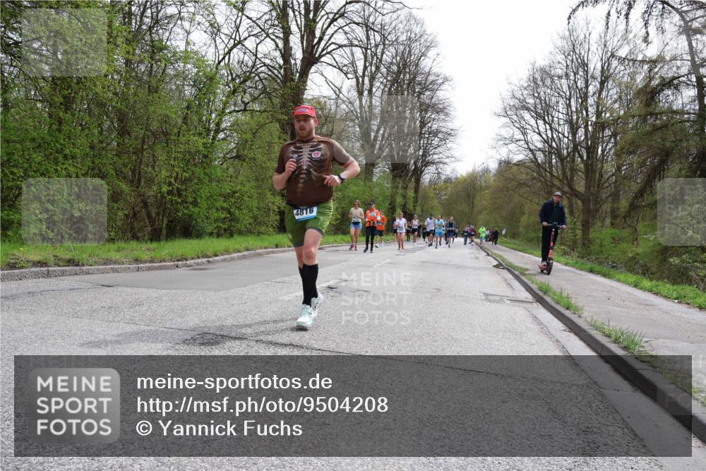 12.04.2026 - 45. Internationalen Wilhelmsburger Insellauf Yannick Fuchs http://msf.ph/oto/9504208 12.04.2026 12:52:26 Laufen 4816 meine-sportfotos.de