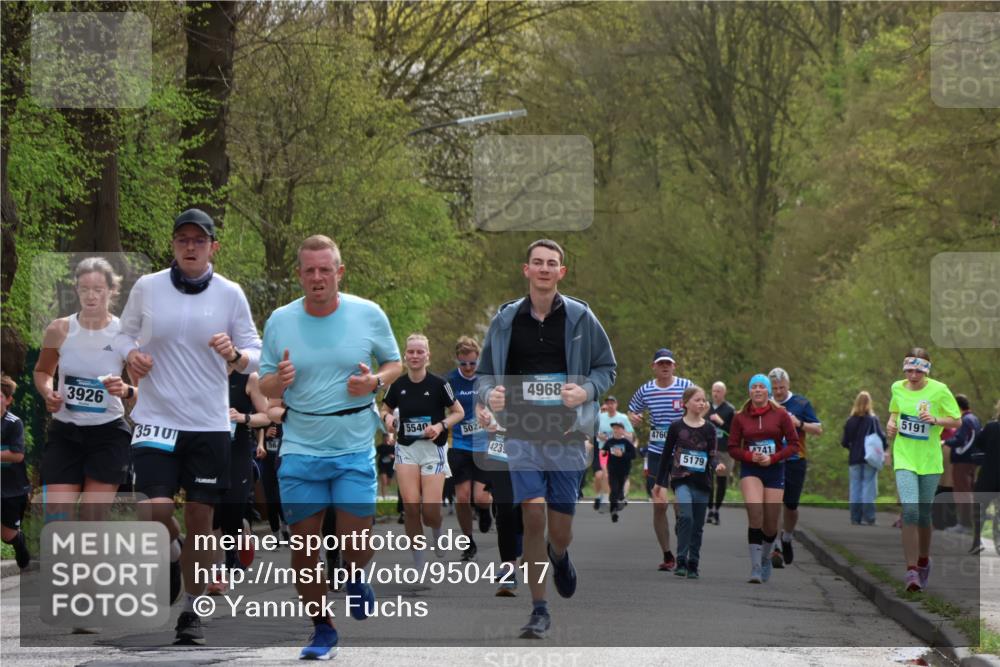 12.04.2026 - 45. Internationalen Wilhelmsburger Insellauf Yannick Fuchs http://msf.ph/oto/9504217 12.04.2026 12:52:29 Laufen 3926, 3510, 5540, 5022, 423, 4968, 4760, 4741, 5179, 5191 meine-sportfotos.de