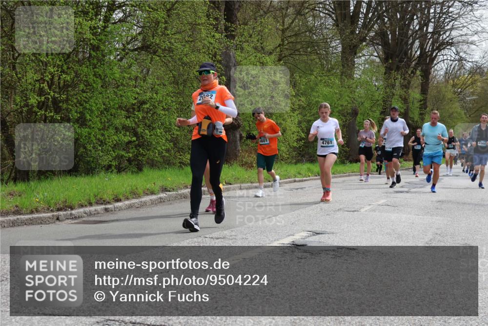 12.04.2026 - 45. Internationalen Wilhelmsburger Insellauf Yannick Fuchs http://msf.ph/oto/9504224 12.04.2026 12:52:30 Laufen 2082, 4601, 4761, 4009, 4968 meine-sportfotos.de