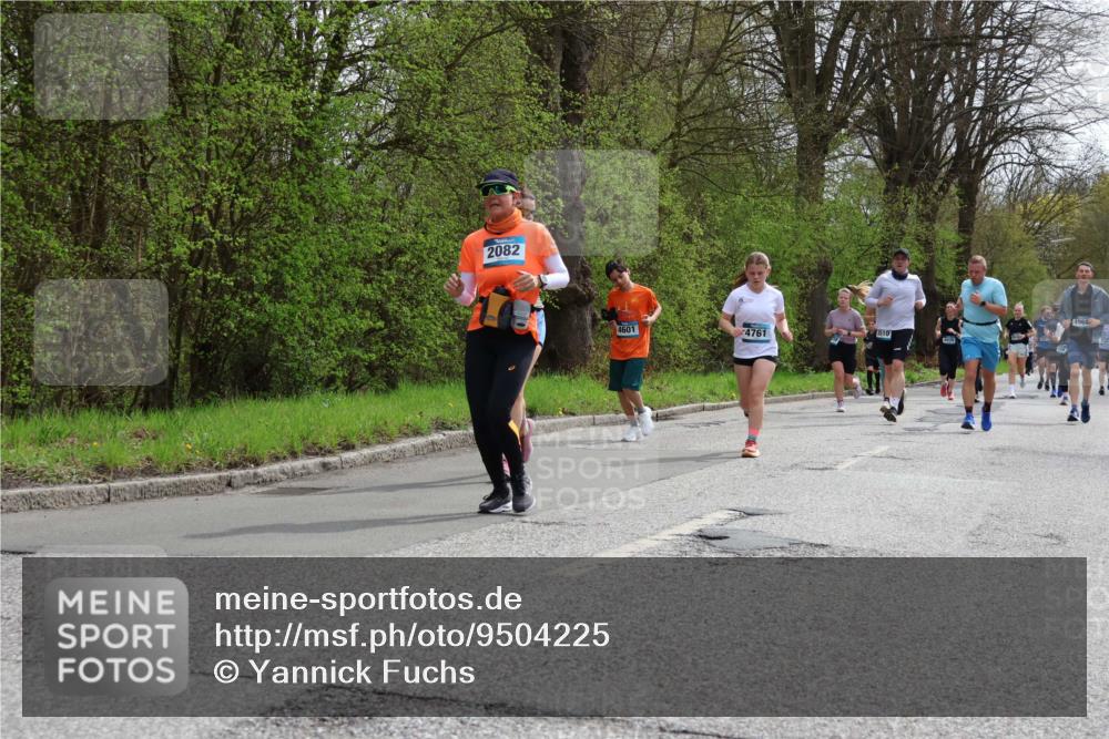 12.04.2026 - 45. Internationalen Wilhelmsburger Insellauf Yannick Fuchs http://msf.ph/oto/9504225 12.04.2026 12:52:30 Laufen 2082, 4601, 4761, 3510 meine-sportfotos.de