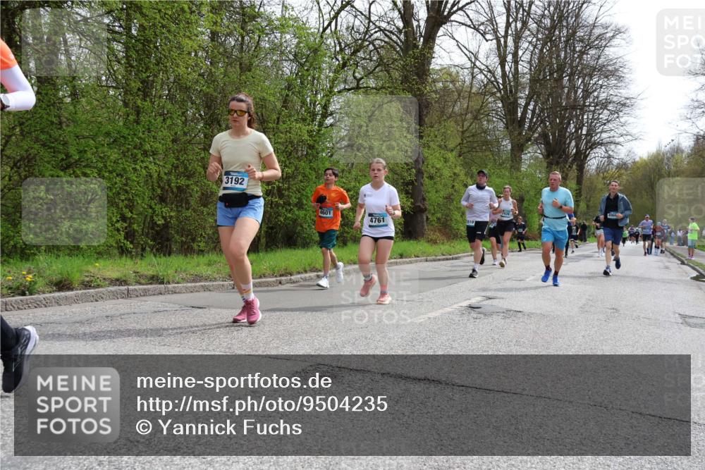 12.04.2026 - 45. Internationalen Wilhelmsburger Insellauf Yannick Fuchs http://msf.ph/oto/9504235 12.04.2026 12:52:32 Laufen 3192, 4601, 4761, 1510 meine-sportfotos.de