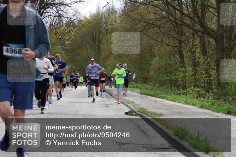 12.04.2026 - 45. Internationalen Wilhelmsburger Insellauf Yannick Fuchs http://msf.ph/oto/9504246 12.04.2026 12:52:35 Laufen 4968, 39, 502, 4760, 5191, 4741 meine-sportfotos.de
