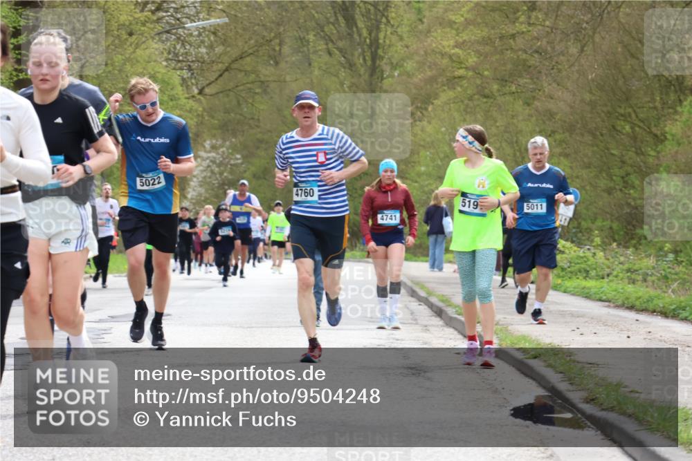 12.04.2026 - 45. Internationalen Wilhelmsburger Insellauf Yannick Fuchs http://msf.ph/oto/9504248 12.04.2026 12:52:36 Laufen 5022, 4760, 4741, 519, 5011 meine-sportfotos.de