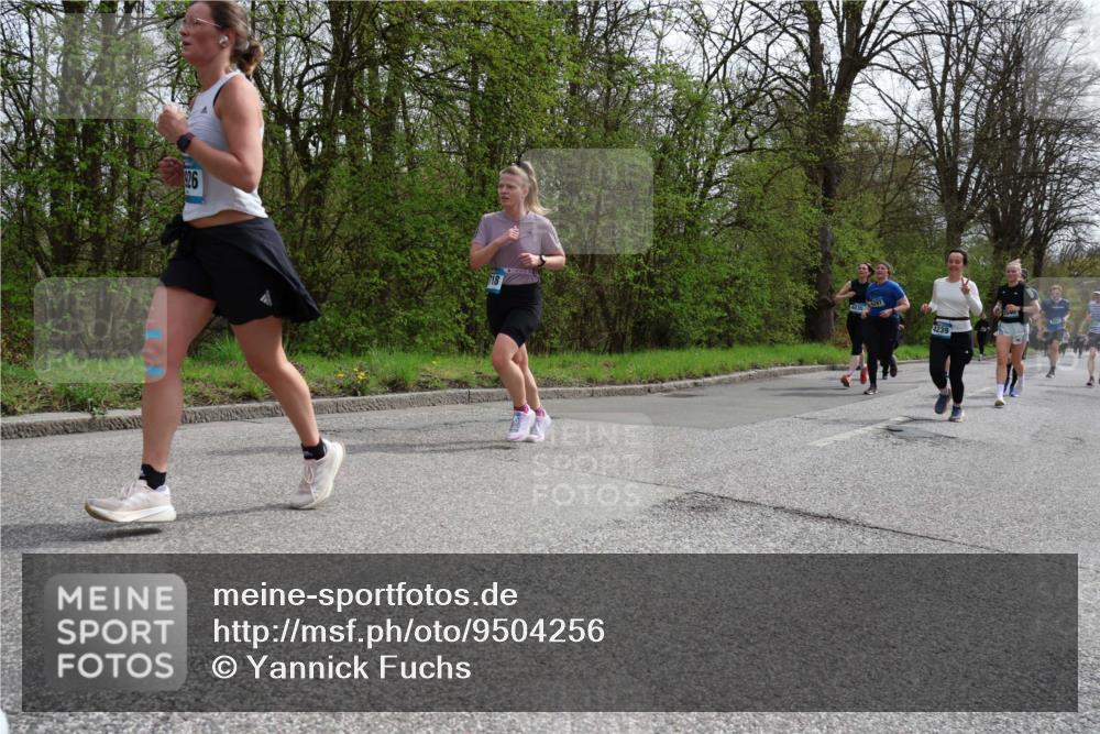 12.04.2026 - 45. Internationalen Wilhelmsburger Insellauf Yannick Fuchs http://msf.ph/oto/9504256 12.04.2026 12:52:37 Laufen 926, 18, 4035, 4239 meine-sportfotos.de