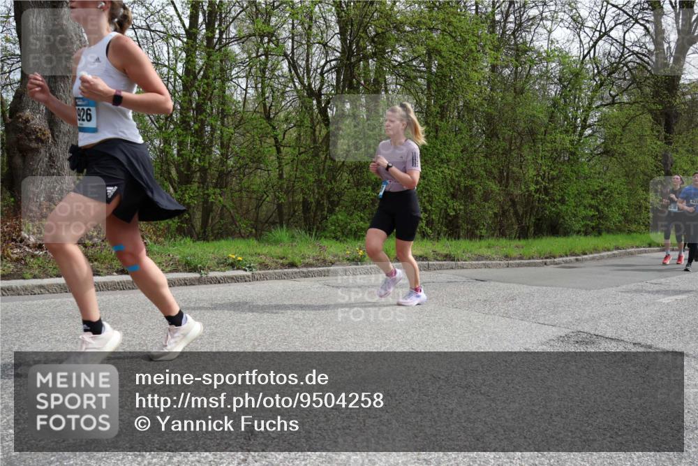 12.04.2026 - 45. Internationalen Wilhelmsburger Insellauf Yannick Fuchs http://msf.ph/oto/9504258 12.04.2026 12:52:37 Laufen 926, 428 meine-sportfotos.de