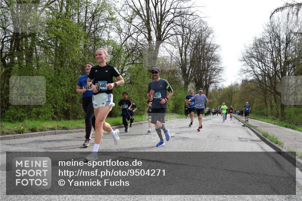 12.04.2026 - 45. Internationalen Wilhelmsburger Insellauf Yannick Fuchs http://msf.ph/oto/9504271 12.04.2026 12:52:39 Laufen 4287, 5540, 5211, 4527, 5022, 4760 meine-sportfotos.de