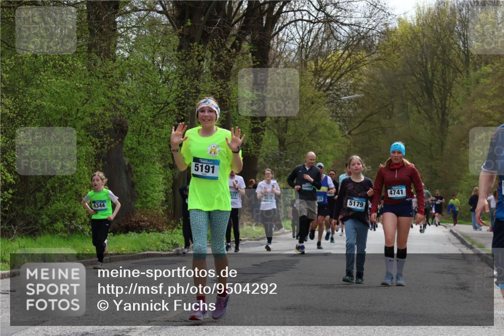 12.04.2026 - 45. Internationalen Wilhelmsburger Insellauf Yannick Fuchs http://msf.ph/oto/9504292 12.04.2026 12:52:44 Laufen 4344, 5191, 4620, 4741, 525, 5179 meine-sportfotos.de