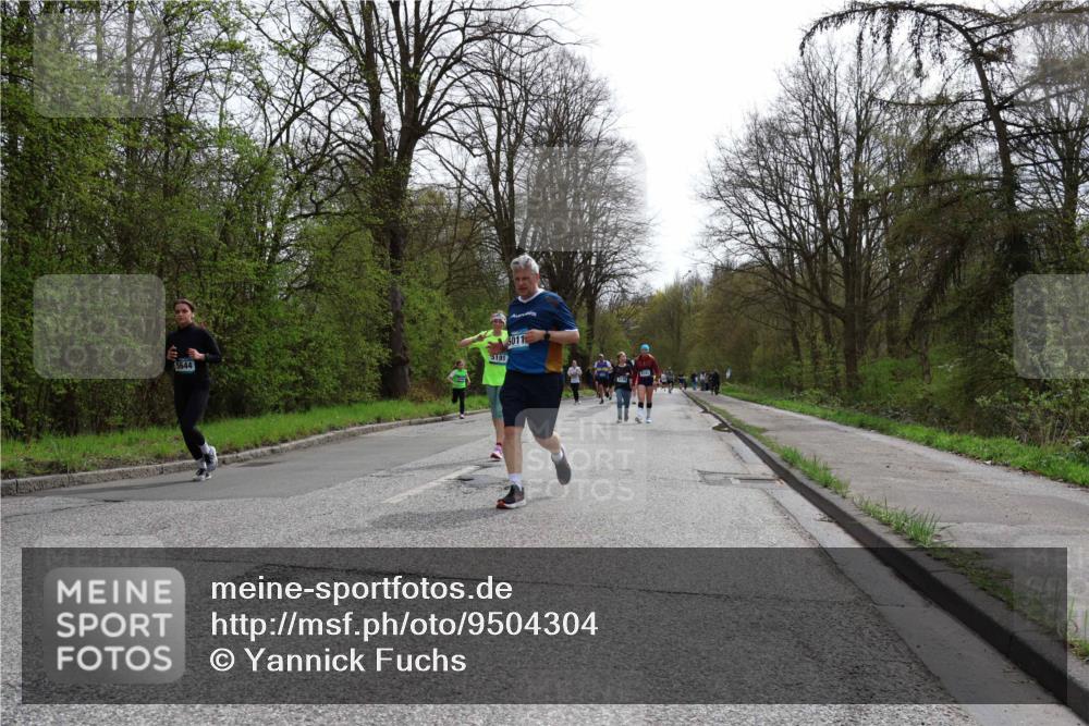12.04.2026 - 45. Internationalen Wilhelmsburger Insellauf Yannick Fuchs http://msf.ph/oto/9504304 12.04.2026 12:52:45 Laufen 5644, 5191, 5011 meine-sportfotos.de