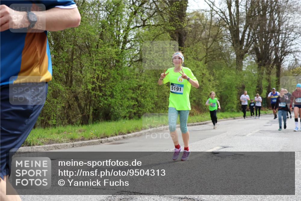12.04.2026 - 45. Internationalen Wilhelmsburger Insellauf Yannick Fuchs http://msf.ph/oto/9504313 12.04.2026 12:52:47 Laufen 5191, 5179, 4741 meine-sportfotos.de