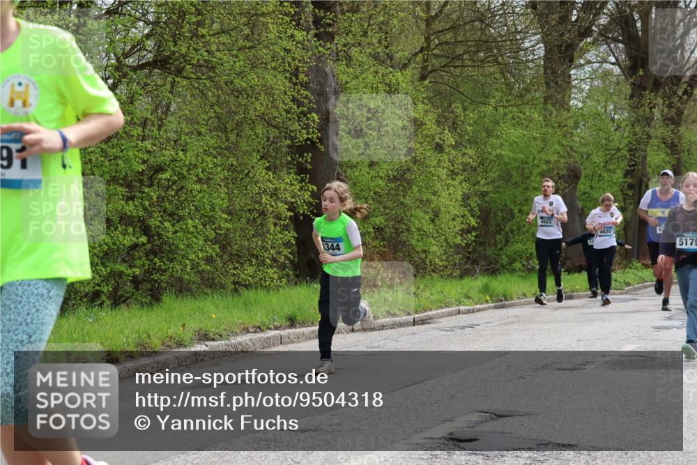 12.04.2026 - 45. Internationalen Wilhelmsburger Insellauf Yannick Fuchs http://msf.ph/oto/9504318 12.04.2026 12:52:48 Laufen 91, 1344, 4623, 4620, 5179 meine-sportfotos.de