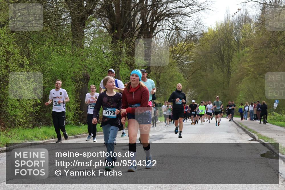 12.04.2026 - 45. Internationalen Wilhelmsburger Insellauf Yannick Fuchs http://msf.ph/oto/9504322 12.04.2026 12:52:49 Laufen 24, 4625, 462, 5179, 3523 meine-sportfotos.de
