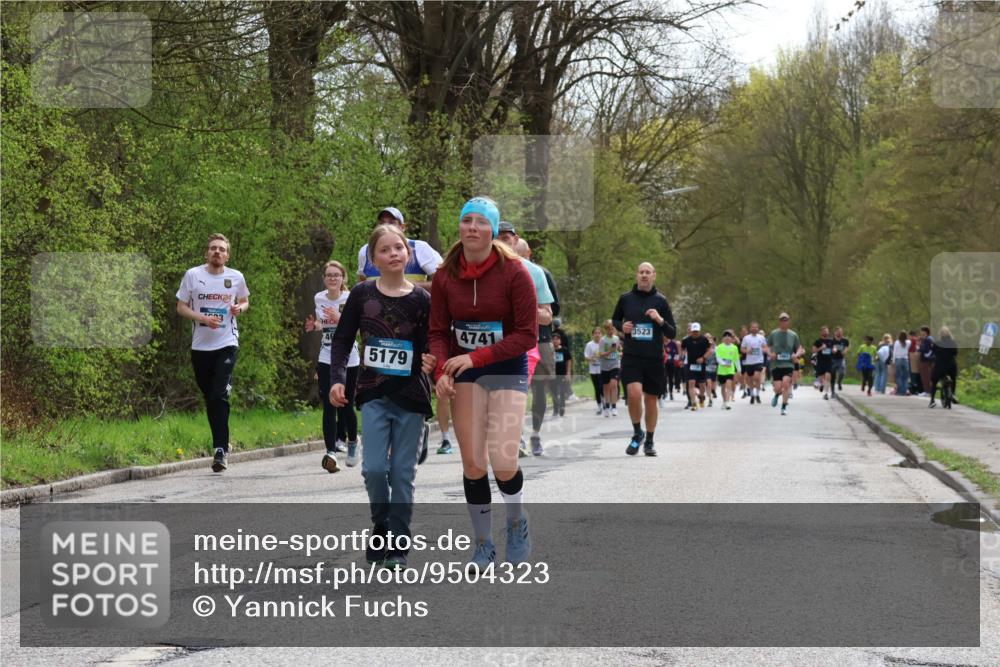 12.04.2026 - 45. Internationalen Wilhelmsburger Insellauf Yannick Fuchs http://msf.ph/oto/9504323 12.04.2026 12:52:49 Laufen 24, 40, 5179, 4741, 3523 meine-sportfotos.de