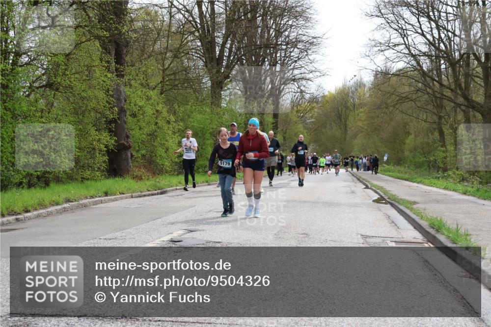 12.04.2026 - 45. Internationalen Wilhelmsburger Insellauf Yannick Fuchs http://msf.ph/oto/9504326 12.04.2026 12:52:50 Laufen 5179 meine-sportfotos.de