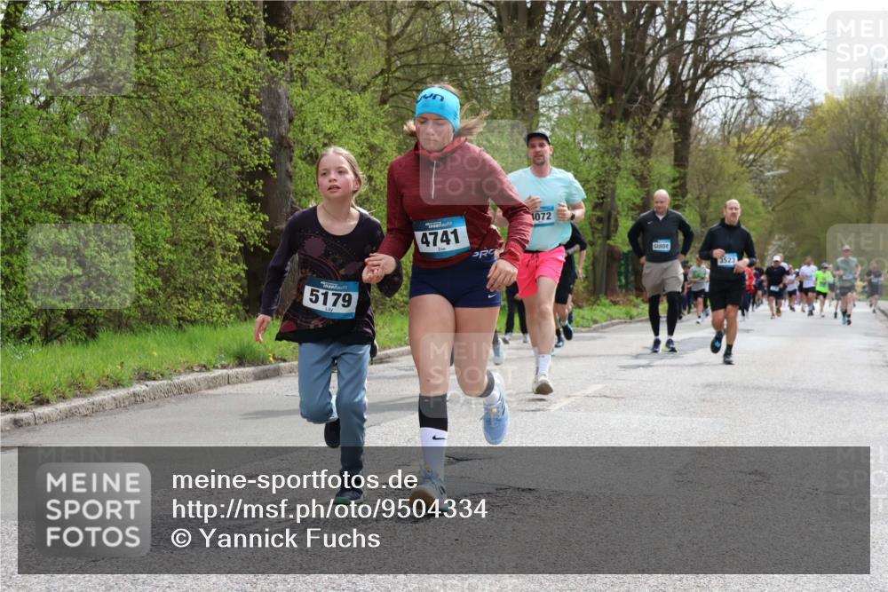 12.04.2026 - 45. Internationalen Wilhelmsburger Insellauf Yannick Fuchs http://msf.ph/oto/9504334 12.04.2026 12:52:51 Laufen 5179, 4741, 1072, 3523 meine-sportfotos.de