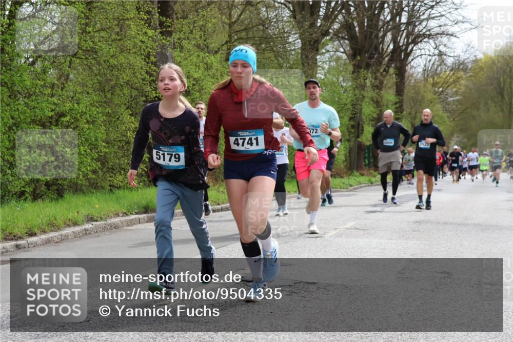 12.04.2026 - 45. Internationalen Wilhelmsburger Insellauf Yannick Fuchs http://msf.ph/oto/9504335 12.04.2026 12:52:52 Laufen 5179, 4741, 72, 3523 meine-sportfotos.de