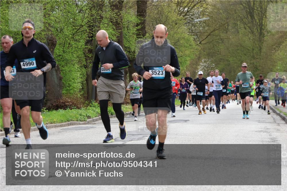 12.04.2026 - 45. Internationalen Wilhelmsburger Insellauf Yannick Fuchs http://msf.ph/oto/9504341 12.04.2026 12:52:53 Laufen 2, 4990, 5111, 3523, 07, 3962, 4128, 207, 2735, 2493, 4983, 66 meine-sportfotos.de