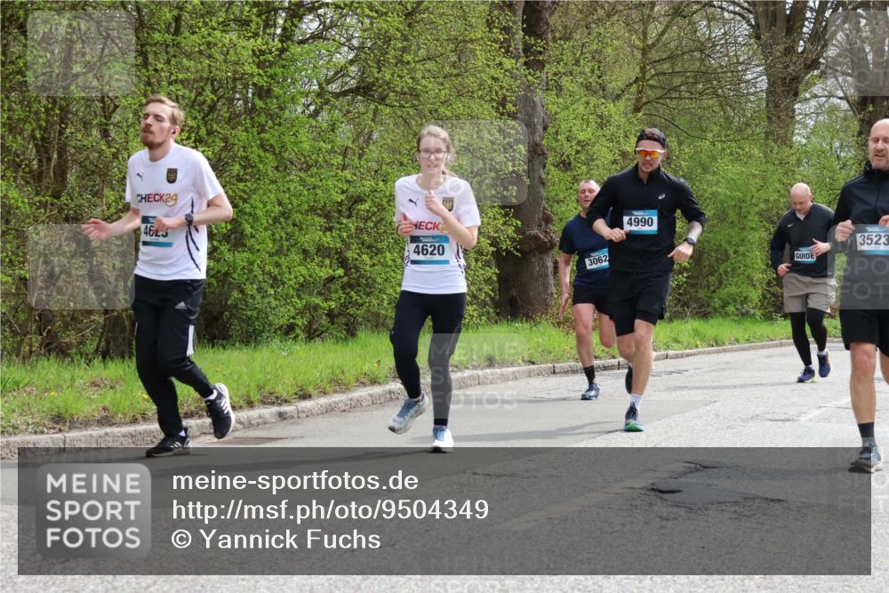 12.04.2026 - 45. Internationalen Wilhelmsburger Insellauf Yannick Fuchs http://msf.ph/oto/9504349 12.04.2026 12:52:55 Laufen 24, 4623, 4620, 4990, 3062, 3523 meine-sportfotos.de