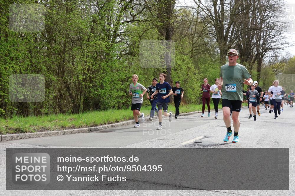 12.04.2026 - 45. Internationalen Wilhelmsburger Insellauf Yannick Fuchs http://msf.ph/oto/9504395 12.04.2026 12:53:03 Laufen 439, 5124, 5081, 5111, 3962, 2493, 4128 meine-sportfotos.de