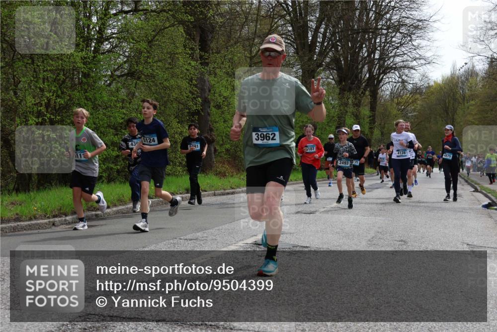 12.04.2026 - 45. Internationalen Wilhelmsburger Insellauf Yannick Fuchs http://msf.ph/oto/9504399 12.04.2026 12:53:04 Laufen 5124, 439, 511, 5081, 3962, 5107, 4323, 2493, 735, 4128, 4875 meine-sportfotos.de