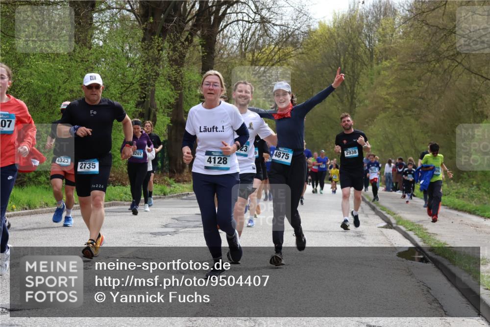 12.04.2026 - 45. Internationalen Wilhelmsburger Insellauf Yannick Fuchs http://msf.ph/oto/9504407 12.04.2026 12:53:05 Laufen 07, 4323, 2735, 3207, 4128, 4875, 226, 2938 meine-sportfotos.de
