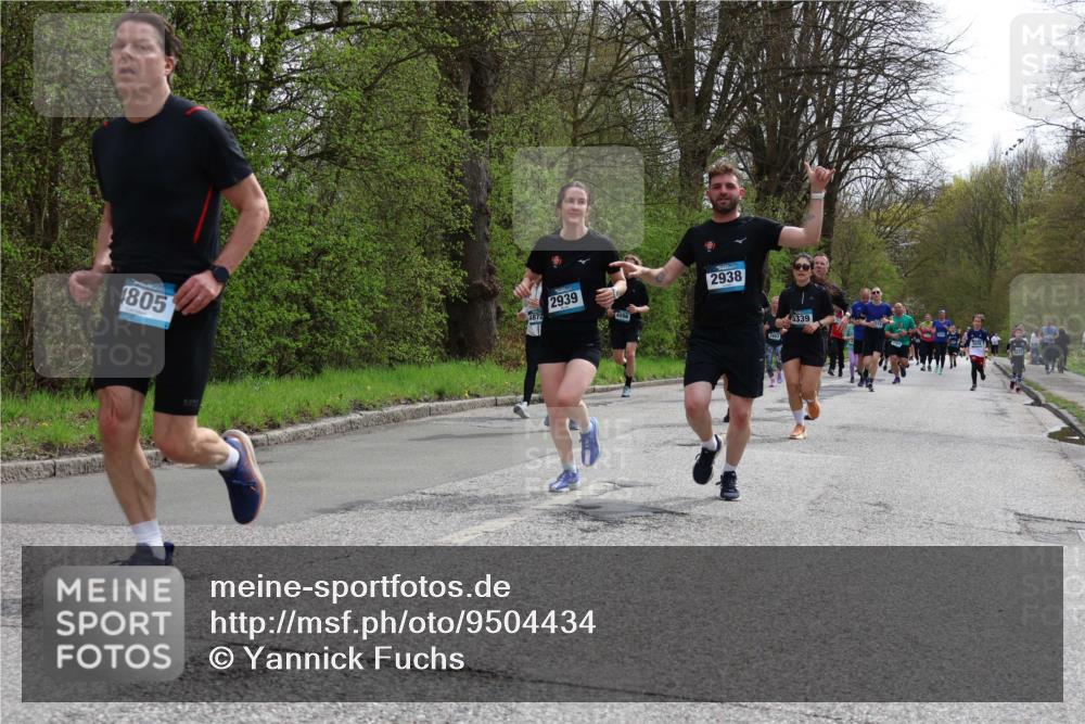 12.04.2026 - 45. Internationalen Wilhelmsburger Insellauf Yannick Fuchs http://msf.ph/oto/9504434 12.04.2026 12:53:10 Laufen 1805, 2939, 2938, 3403, 5339 meine-sportfotos.de