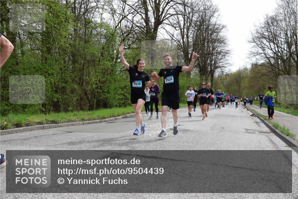 12.04.2026 - 45. Internationalen Wilhelmsburger Insellauf Yannick Fuchs http://msf.ph/oto/9504439 12.04.2026 12:53:11 Laufen 2939, 72, 207, 2938, 5338 meine-sportfotos.de