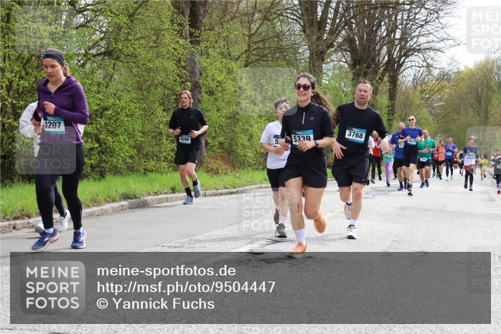 12.04.2026 - 45. Internationalen Wilhelmsburger Insellauf Yannick Fuchs http://msf.ph/oto/9504447 12.04.2026 12:53:12 Laufen 3207, 4096, 5339, 53, 3768, 4170, 4917, 2369 meine-sportfotos.de