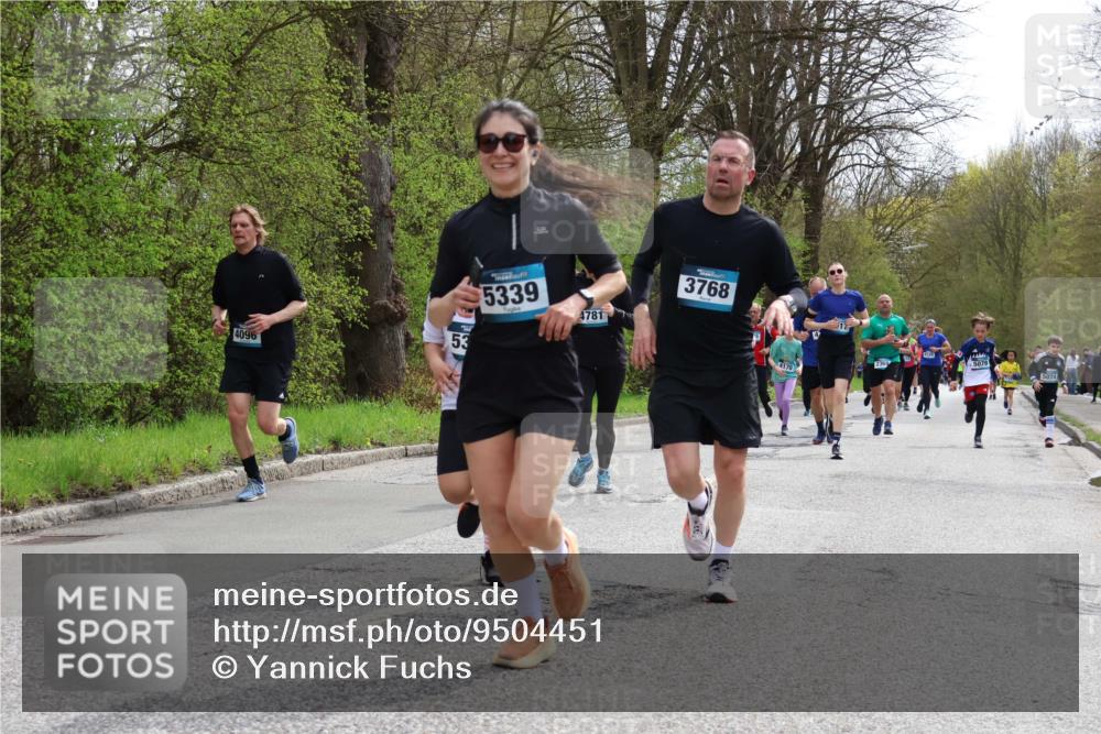 12.04.2026 - 45. Internationalen Wilhelmsburger Insellauf Yannick Fuchs http://msf.ph/oto/9504451 12.04.2026 12:53:13 Laufen 53, 4096, 5339, 4781, 3768, 4170, 17, 5079, 5074 meine-sportfotos.de