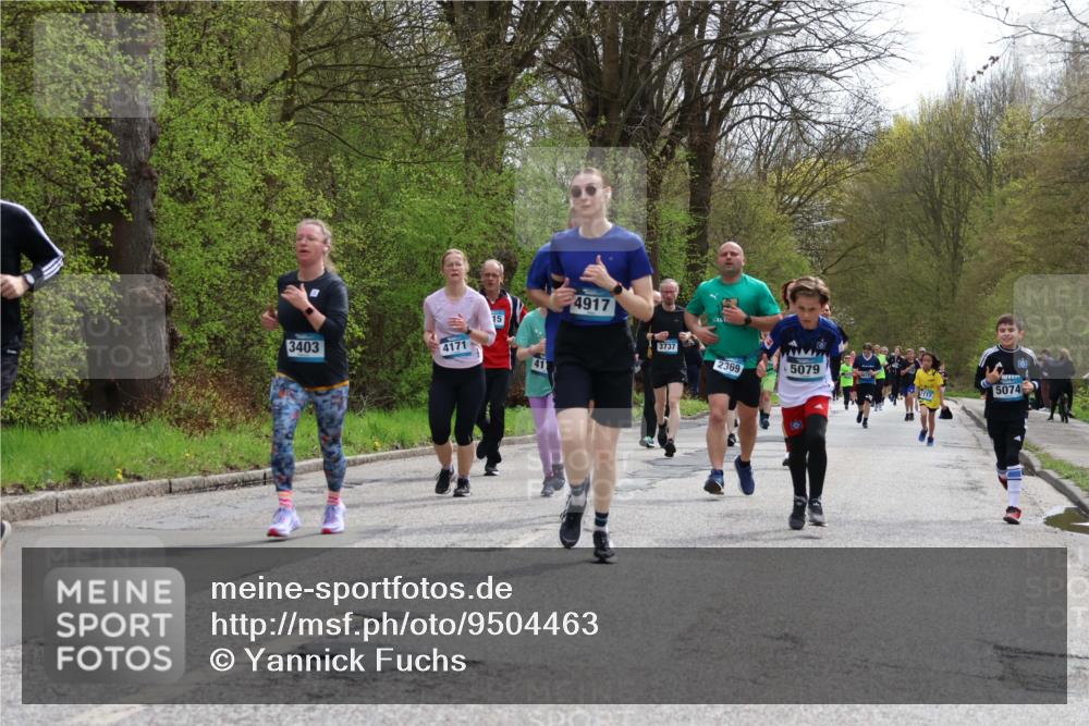 12.04.2026 - 45. Internationalen Wilhelmsburger Insellauf Yannick Fuchs http://msf.ph/oto/9504463 12.04.2026 12:53:15 Laufen 3403, 4171, 15, 4917, 3737, 2369, 5079, 443, 5074 meine-sportfotos.de