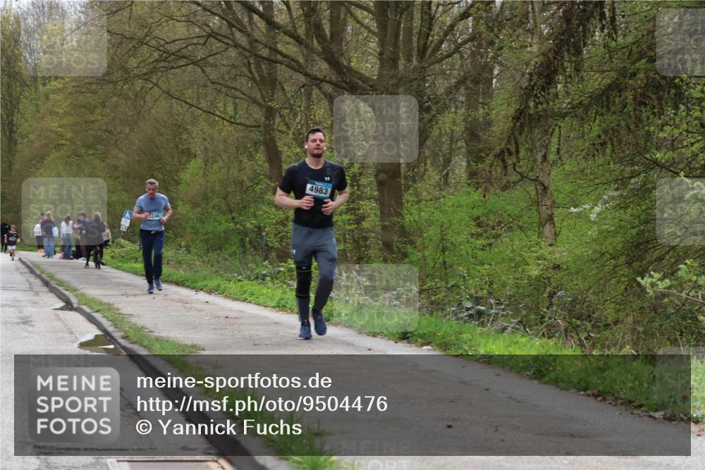 12.04.2026 - 45. Internationalen Wilhelmsburger Insellauf Yannick Fuchs http://msf.ph/oto/9504476 12.04.2026 12:53:18 Laufen 4983 meine-sportfotos.de