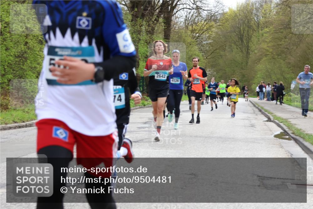 12.04.2026 - 45. Internationalen Wilhelmsburger Insellauf Yannick Fuchs http://msf.ph/oto/9504481 12.04.2026 12:53:18 Laufen 74, 2642, 4526, 2117, 3246 meine-sportfotos.de