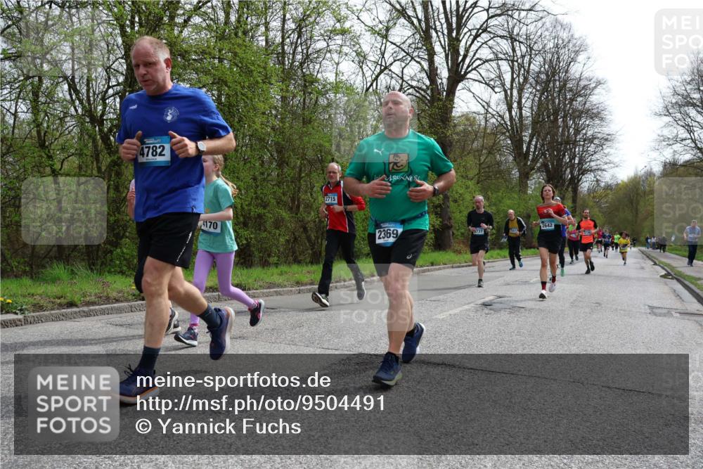 12.04.2026 - 45. Internationalen Wilhelmsburger Insellauf Yannick Fuchs http://msf.ph/oto/9504491 12.04.2026 12:53:20 Laufen 4782, 4170, 2715, 2369, 2642, 3737 meine-sportfotos.de