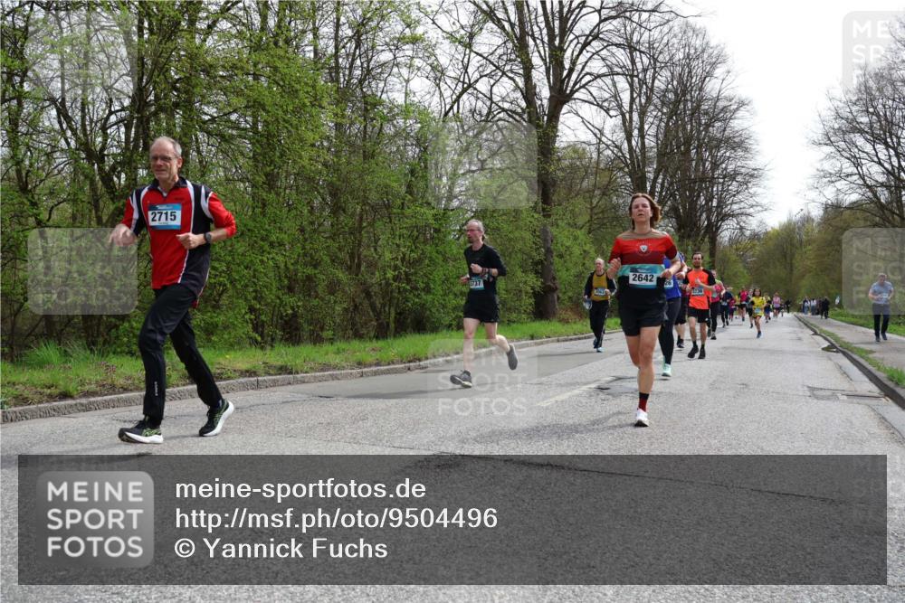 12.04.2026 - 45. Internationalen Wilhelmsburger Insellauf Yannick Fuchs http://msf.ph/oto/9504496 12.04.2026 12:53:21 Laufen 2715, 3737, 2063, 2642, 3736 meine-sportfotos.de