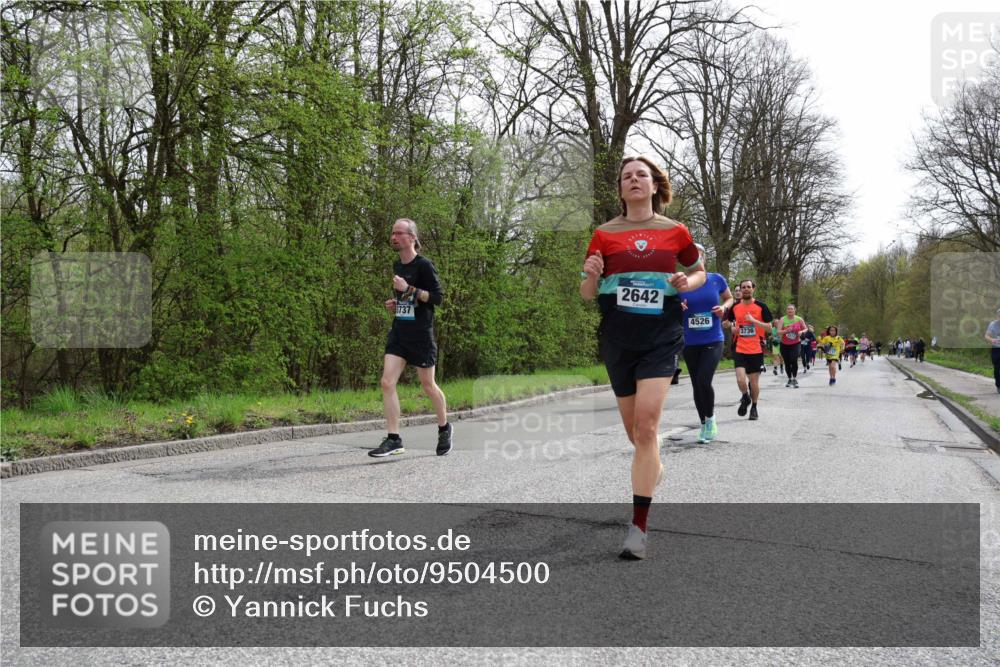 12.04.2026 - 45. Internationalen Wilhelmsburger Insellauf Yannick Fuchs http://msf.ph/oto/9504500 12.04.2026 12:53:22 Laufen 3737, 2642, 4526, 3736 meine-sportfotos.de