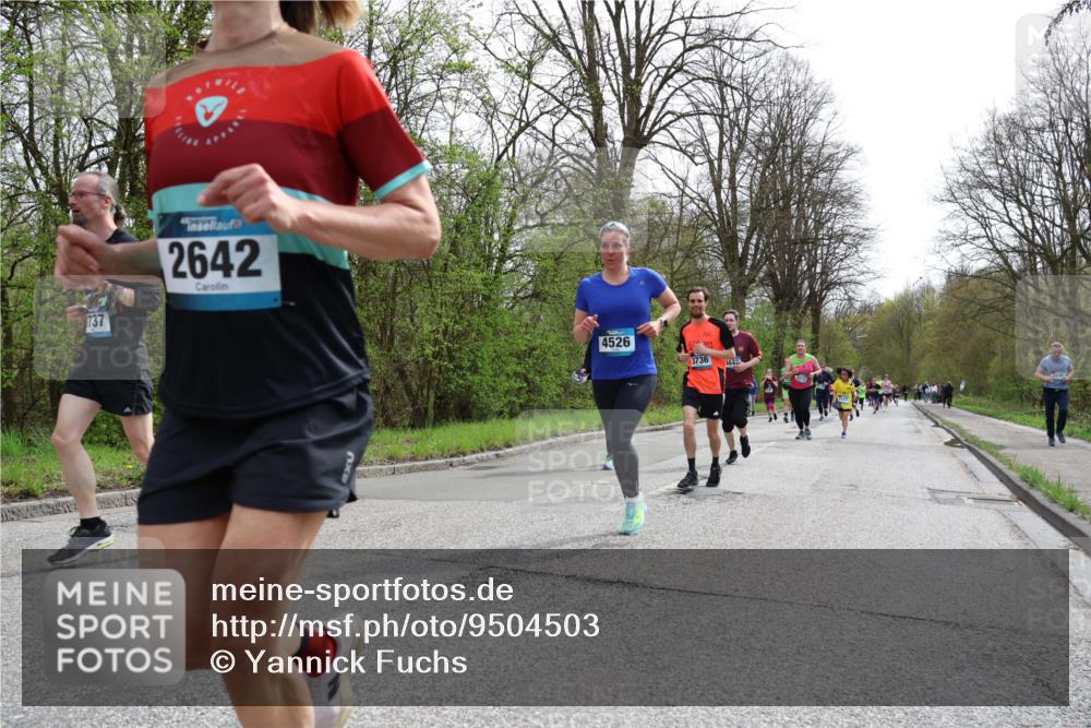 12.04.2026 - 45. Internationalen Wilhelmsburger Insellauf Yannick Fuchs http://msf.ph/oto/9504503 12.04.2026 12:53:22 Laufen 737, 2642, 4526, 3736, 164, 3212 meine-sportfotos.de