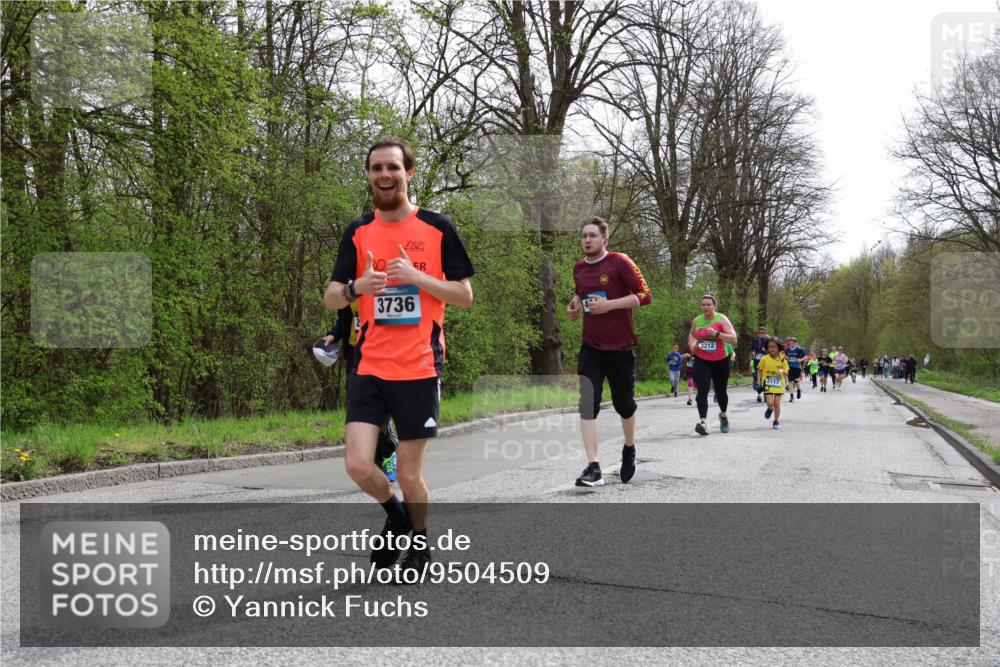 12.04.2026 - 45. Internationalen Wilhelmsburger Insellauf Yannick Fuchs http://msf.ph/oto/9504509 12.04.2026 12:53:24 Laufen 3736, 3212, 2117 meine-sportfotos.de
